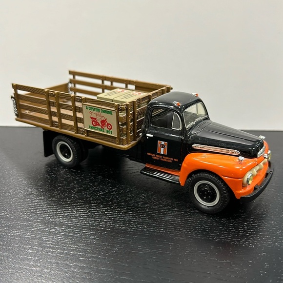 Custom Chrome Die Cast Model Car 1951 Ford F-6 Coin Bank - Picture 2 of 10